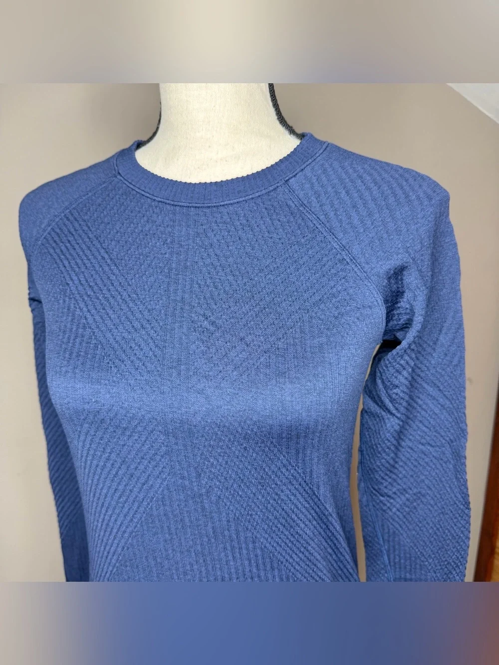 Lululemon Rest Less Long Sleeve Pullover Top Shirt Night Sea Navy Blue 6 W3BARS